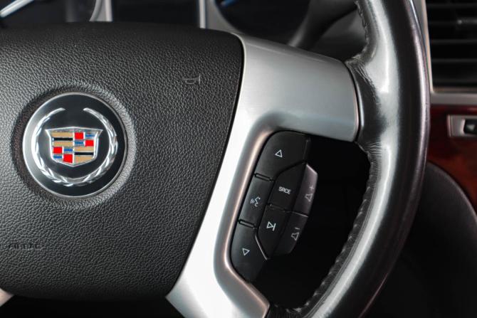 Cadillac Escalade III с пробегом 2007 года, цена 1 479 000 рублей, 305000 км, внедорожник, Автокод Объявления