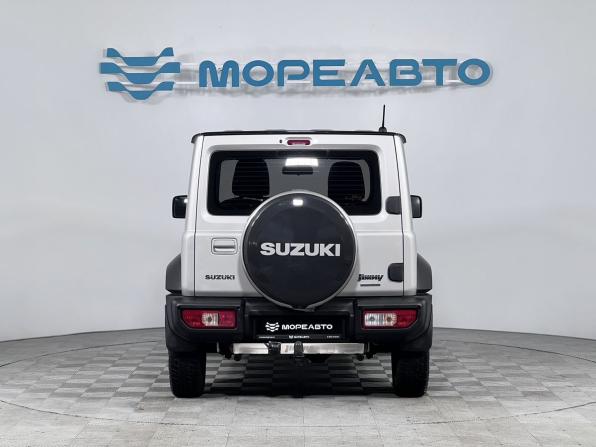 Suzuki Jimny IV с пробегом 2019 года, цена 2 490 000 рублей, 111070 км, внедорожник, Автокод Объявления
