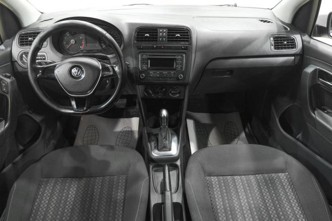 Volkswagen Polo V Рестайлинг с пробегом 2015 года, цена 899 000 рублей, 250000 км, седан, Автокод Объявления
