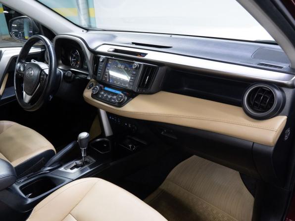 Toyota RAV4 IV (XA40) Рестайлинг с пробегом 2017 года, цена 1 990 000 рублей, 217038 км, внедорожник, Автокод Объявления