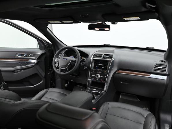 Ford Explorer V Рестайлинг 2 с пробегом 2018 года, цена 2 499 000 рублей, 206000 км, внедорожник, Автокод Объявления