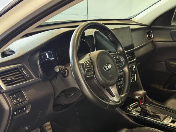 Kia Optima IV с пробегом 2016 года, цена 1 875 000 рублей, 169805 км, седан, Автокод Объявления