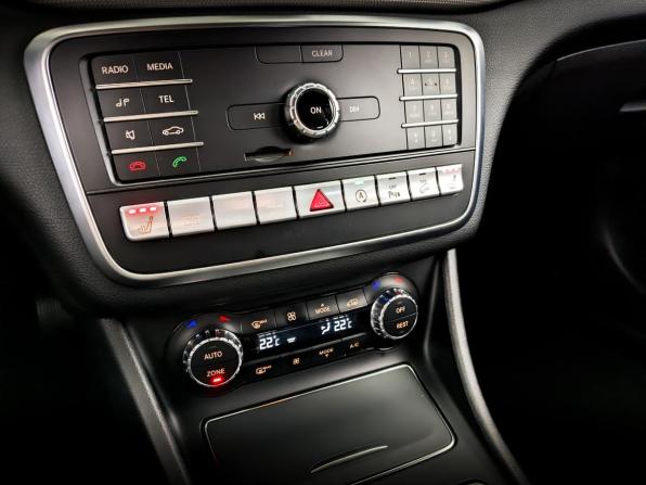 Mercedes-Benz GLA I (X156) Рестайлинг с пробегом 2019 года, цена 2 810 000 рублей, 90391 км, внедорожник, Автокод Объявления