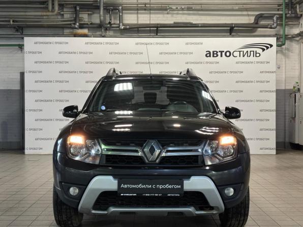 Renault Duster I Рестайлинг с пробегом 2017 года, цена 889 000 рублей, 215000 км, внедорожник, Автокод Объявления