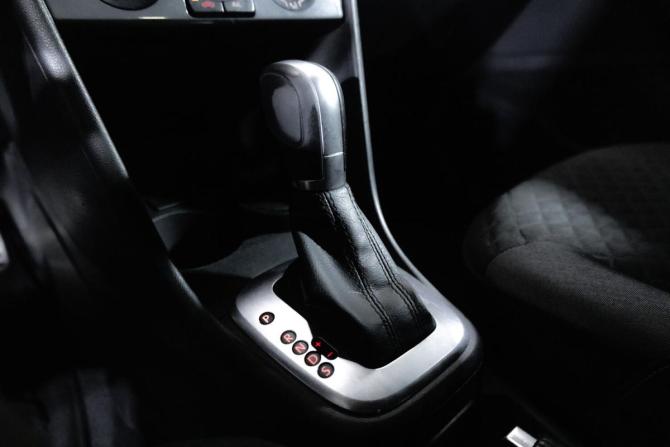 Volkswagen Polo V Рестайлинг с пробегом 2018 года, цена 1 176 000 рублей, 231378 км, седан, Автокод Объявления