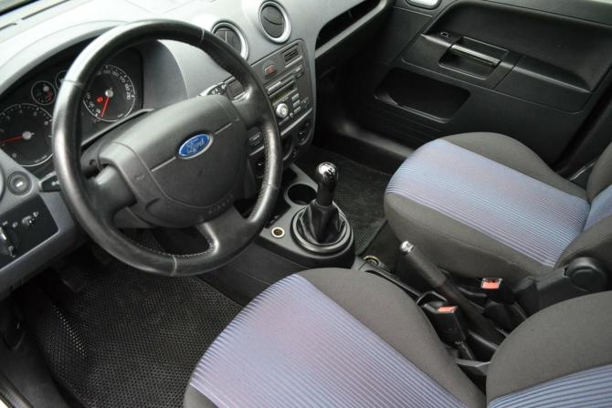 Ford Fusion I Рестайлинг с пробегом 2008 года, цена 360 000 рублей, 181161 км, хэтчбек, Автокод Объявления