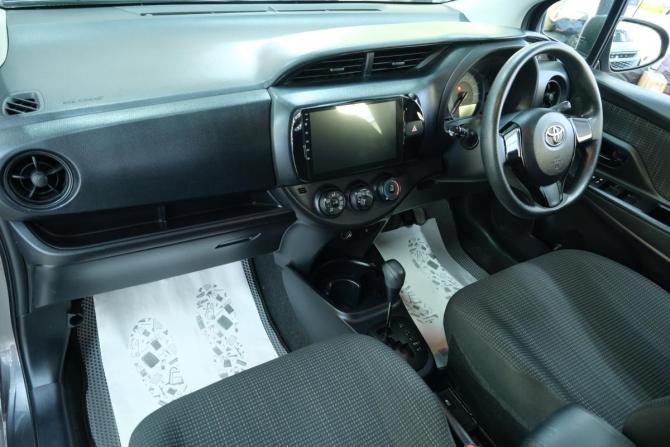Toyota Vitz III (XP130) Рестайлинг 2 с пробегом 2019 года, цена 1 099 000 рублей, 90800 км, хэтчбек, Автокод Объявления