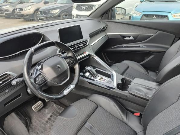 Peugeot 3008 II с пробегом 2017 года, цена 1 490 000 рублей, 171412 км, внедорожник, Автокод Объявления