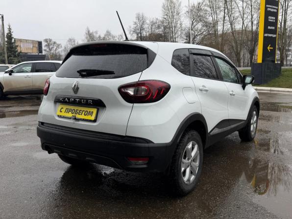 Renault Kaptur I Рестайлинг с пробегом 2021 года, цена 1 699 000 рублей, 65000 км, внедорожник, Автокод Объявления