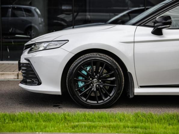 Toyota Camry VIII (XV70) Рестайлинг с пробегом 2021 года, цена 3 669 000 рублей, 58739 км, седан, Автокод Объявления