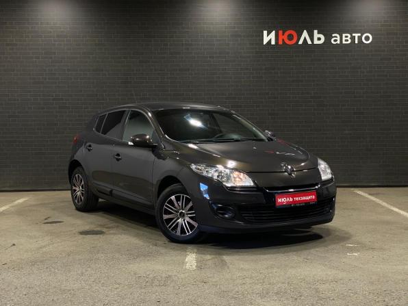 Renault Megane III Рестайлинг с пробегом 2013 года, цена 720 000 рублей, 136607 км, хэтчбек, Автокод Объявления