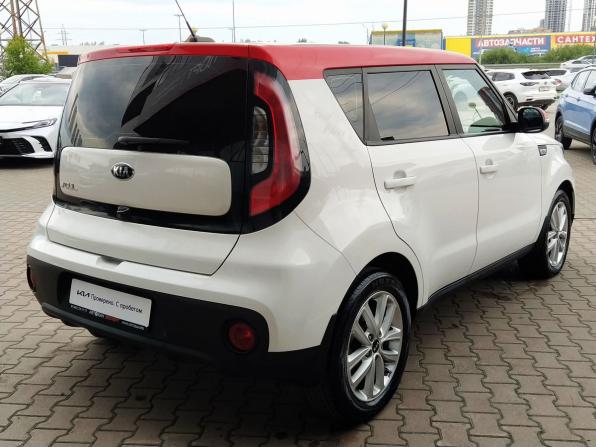 Kia Soul II Рестайлинг с пробегом 2018 года, цена 1 919 000 рублей, 64767 км, хэтчбек, Автокод Объявления