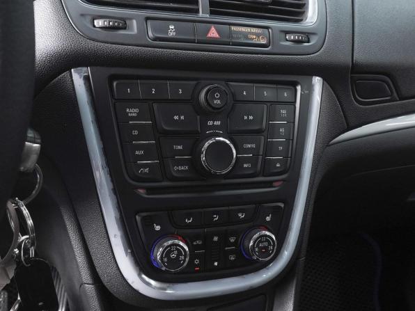 Opel Mokka I с пробегом 2013 года, цена 900 000 рублей, 152449 км, внедорожник, Автокод Объявления