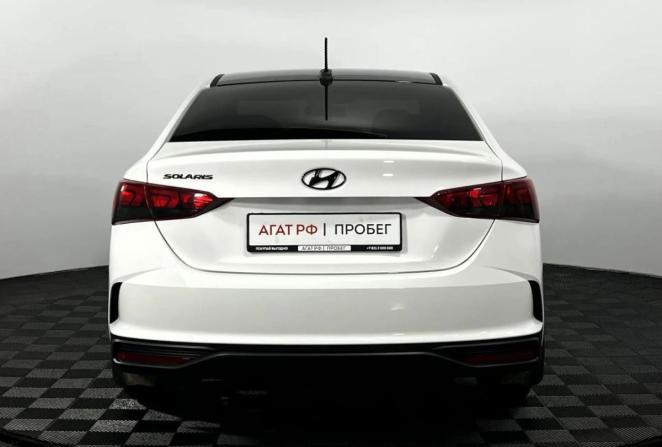 Hyundai Solaris II Рестайлинг с пробегом 2022 года, цена 1 745 000 рублей, 31816 км, седан, Автокод Объявления