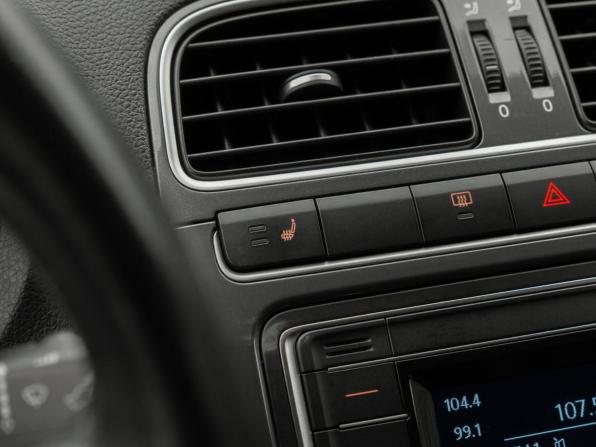 Volkswagen Polo V Рестайлинг с пробегом 2020 года, цена 1 180 000 рублей, 151348 км, седан, Автокод Объявления