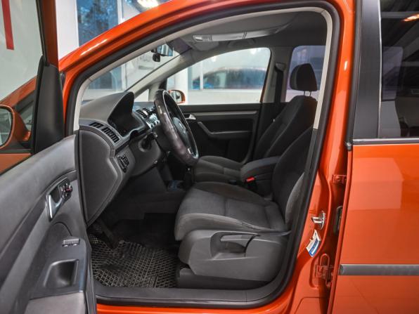 Volkswagen Touran I Рестайлинг с пробегом 2008 года, цена 869 000 рублей, 99872 км, минивэн, Автокод Объявления