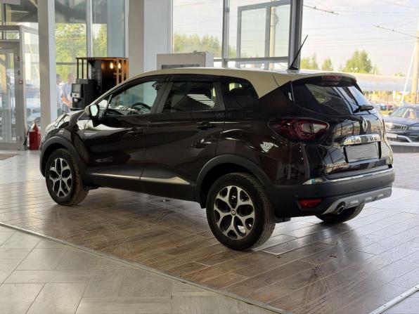 Renault Kaptur I Рестайлинг с пробегом 2020 года, цена 1 653 000 рублей, 38868 км, внедорожник, Автокод Объявления