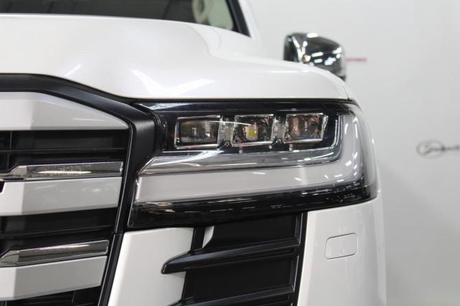 Toyota Land Cruiser 300 Series с пробегом 2024 года, цена 13 400 000 рублей, 25 км, внедорожник, Автокод Объявления