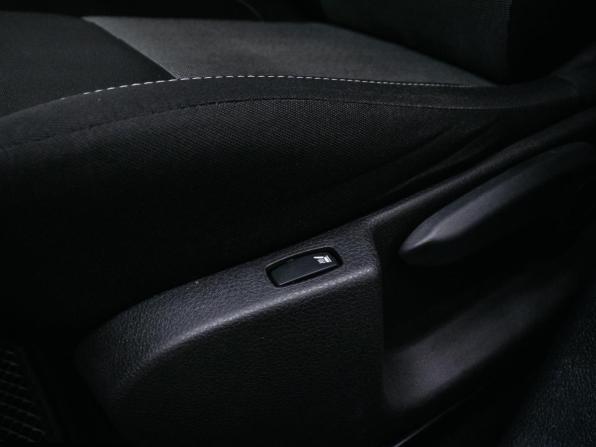 Renault Sandero II Рестайлинг с пробегом 2019 года, цена 979 000 рублей, 73493 км, хэтчбек, Автокод Объявления