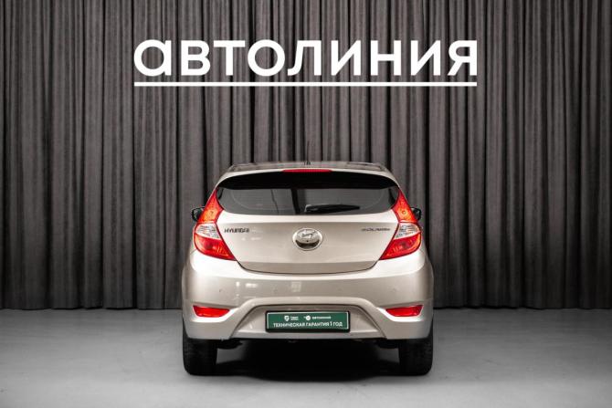 Hyundai Solaris I с пробегом 2012 года, цена 815 000 рублей, 155000 км, хэтчбек, Автокод Объявления