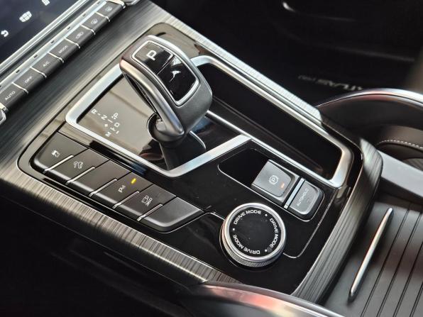 Geely Atlas Pro с пробегом 2022 года, цена 2 049 000 рублей, 52313 км, внедорожник, Автокод Объявления
