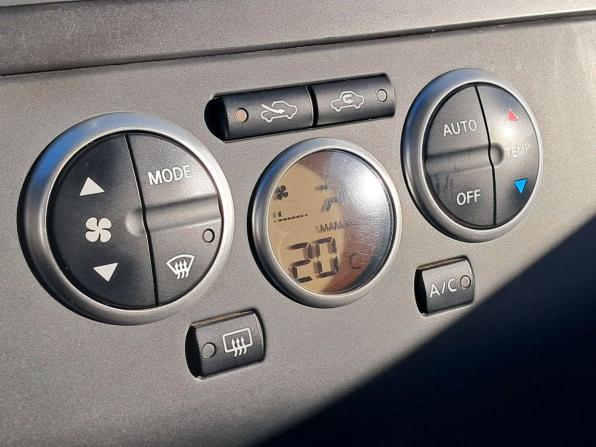 Nissan Tiida I Рестайлинг с пробегом 2013 года, цена 790 000 рублей, 246073 км, седан, Автокод Объявления