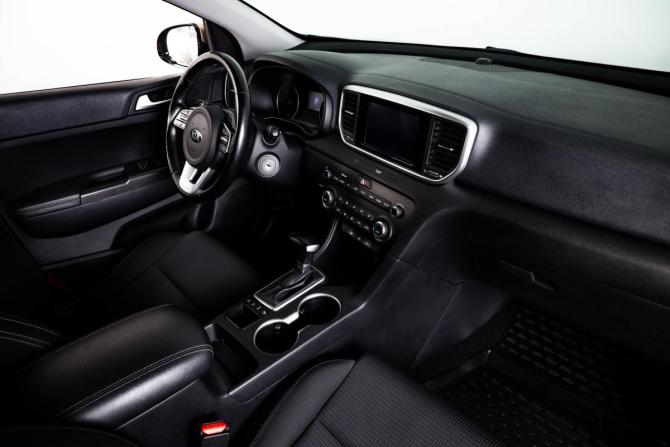 Kia Sportage IV Рестайлинг с пробегом 2018 года, цена 2 159 000 рублей, 114989 км, внедорожник, Автокод Объявления