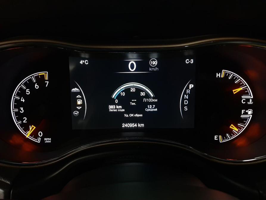 Jeep Grand Cherokee IV (WK2) Рестайлинг Москва  - изображение 13