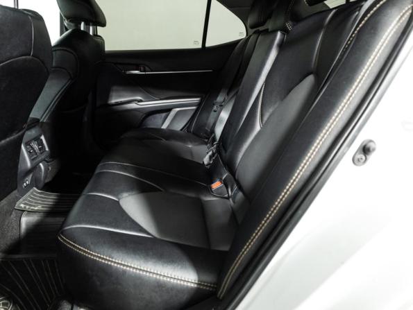 Toyota Camry VIII (XV70) с пробегом 2018 года, цена 2 399 585 рублей, 216000 км, седан, Автокод Объявления