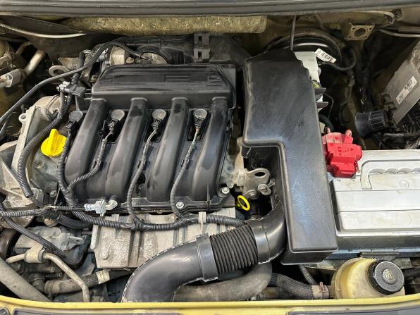 Renault Sandero II с пробегом 2015 года, цена 970 000 рублей, 106922 км, хэтчбек, Автокод Объявления