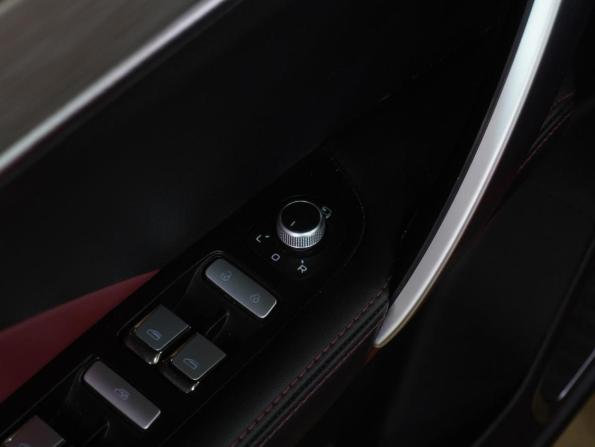 Geely Coolray I с пробегом 2023 года, цена 1 899 000 рублей, 23269 км, внедорожник, Автокод Объявления
