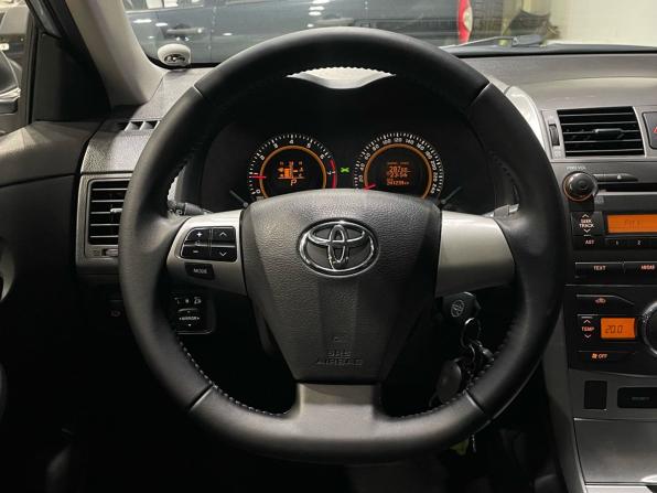 Toyota Corolla X (E140 E150) Рестайлинг с пробегом 2012 года, цена 995 000 рублей, 241240 км, седан, Автокод Объявления