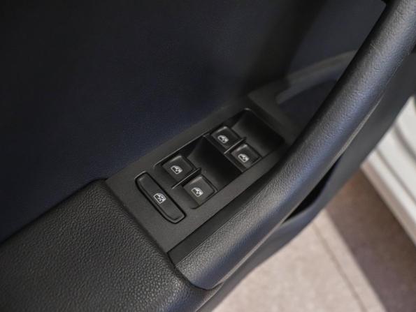 Skoda Octavia III (A7) Рестайлинг с пробегом 2017 года, цена 1 490 000 рублей, 203892 км, лифтбек, Автокод Объявления