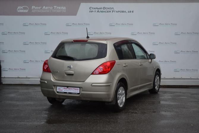 Nissan Tiida I Рестайлинг с пробегом 2013 года, цена 690 000 рублей, 210234 км, хэтчбек, Автокод Объявления