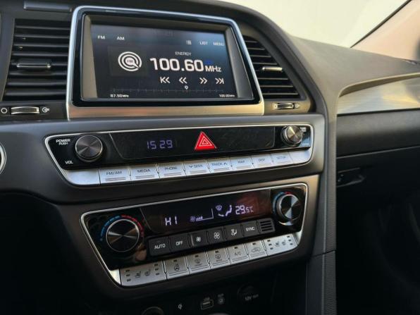 Hyundai Sonata VII (LF) Рестайлинг с пробегом 2019 года, цена 1 539 000 рублей, 229500 км, седан, Автокод Объявления