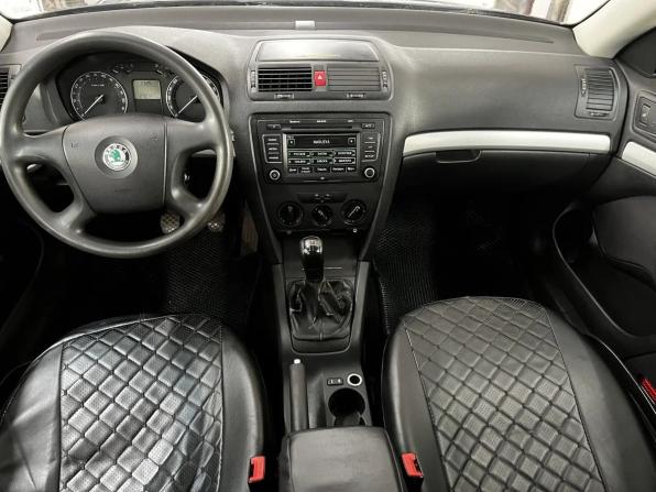 Skoda Octavia II (A5) с пробегом 2005 года, цена 380 000 рублей, 270100 км, лифтбек, Автокод Объявления