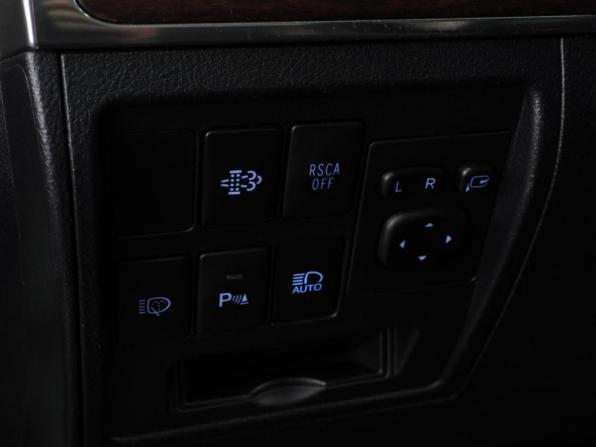 Toyota Land Cruiser 200 Series Рестайлинг 2 с пробегом 2015 года, цена 4 999 000 рублей, 145219 км, внедорожник, Автокод Объявления