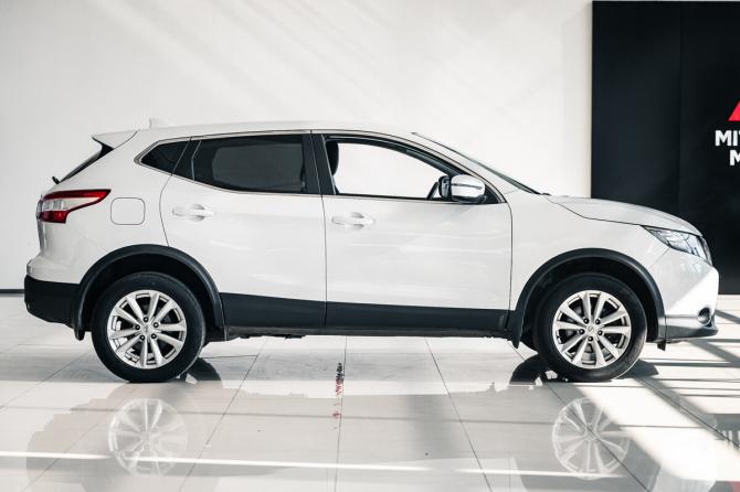 Nissan Qashqai II с пробегом 2018 года, цена 1 580 000 рублей, 101290 км, внедорожник, Автокод Объявления