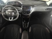 Peugeot 208 I Москва  - изображение 24