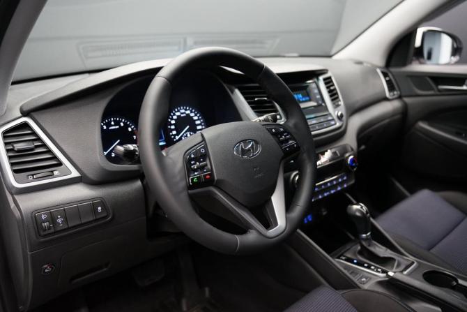 Hyundai Tucson III с пробегом 2017 года, цена 1 965 000 рублей, 120000 км, внедорожник, Автокод Объявления