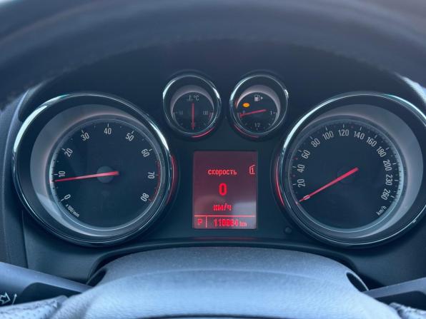 Opel Astra J Рестайлинг с пробегом 2013 года, цена 849 000 рублей, 110964 км, хэтчбек, Автокод Объявления