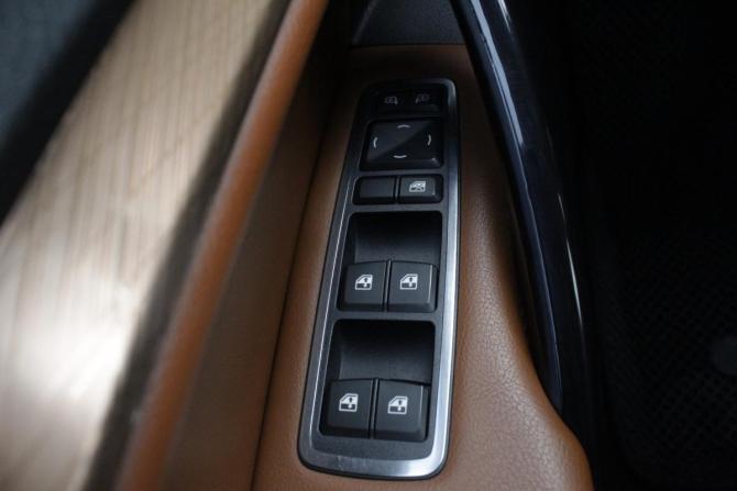Lada (ВАЗ) Vesta I Рестайлинг (NG) с пробегом 2024 года, цена 1 690 000 рублей, 13115 км, универсал, Автокод Объявления