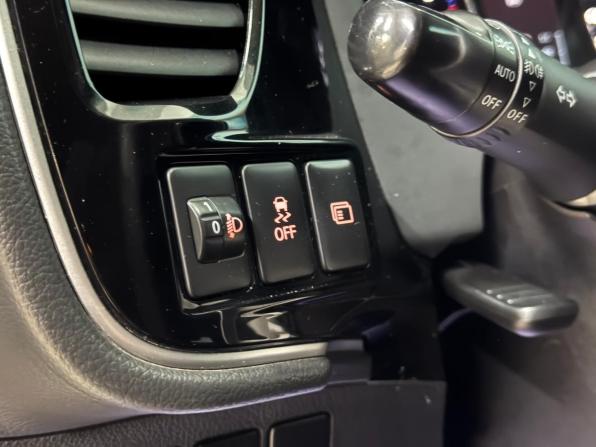 Mitsubishi Outlander III Рестайлинг 2 с пробегом 2018 года, цена 2 062 000 рублей, 168000 км, внедорожник, Автокод Объявления