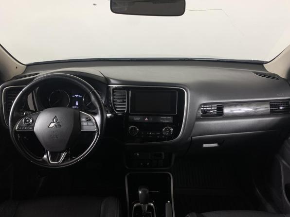 Mitsubishi Outlander III Рестайлинг 2 с пробегом 2018 года, цена 2 099 000 рублей, 100000 км, внедорожник, Автокод Объявления