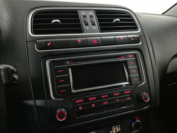 Volkswagen Polo V с пробегом 2013 года, цена 715 000 рублей, 214782 км, седан, Автокод Объявления