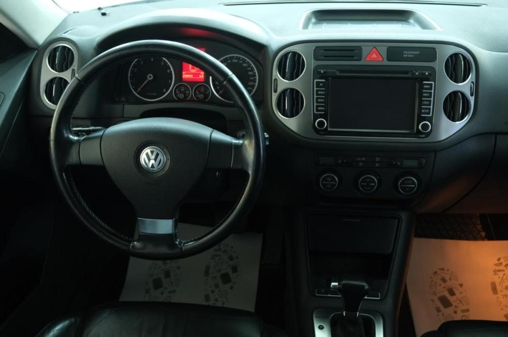 Volkswagen Tiguan I Омск  - изображение 12