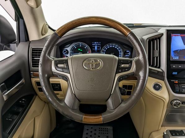 Toyota Land Cruiser 200 Series Рестайлинг 2 с пробегом 2015 года, цена 4 900 000 рублей, 152605 км, внедорожник, Автокод Объявления