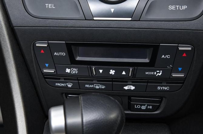 Honda Civic IX с пробегом 2013 года, цена 1 099 000 рублей, 143000 км, универсал, Автокод Объявления