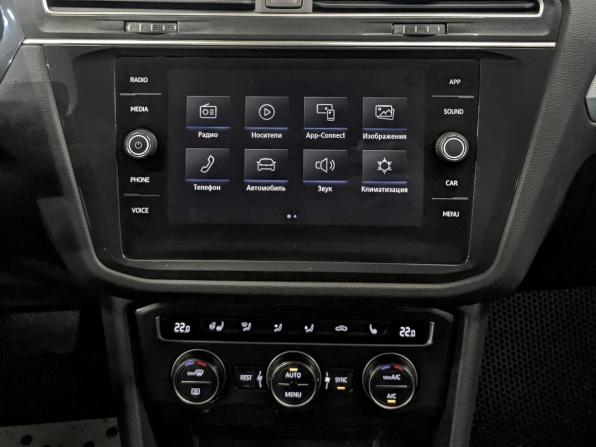Volkswagen Tiguan II с пробегом 2020 года, цена 2 690 000 рублей, 68449 км, внедорожник, Автокод Объявления