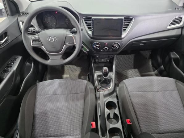 Hyundai Solaris II с пробегом 2019 года, цена 1 350 000 рублей, 65892 км, седан, Автокод Объявления